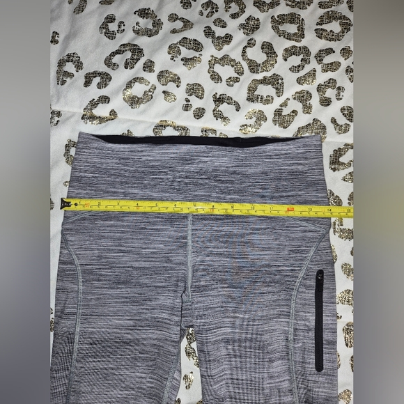 Lululemon Athletica Run Runner Crop Grey Capri Leggings Tights Womens Small 6 - Picture 10 of 12